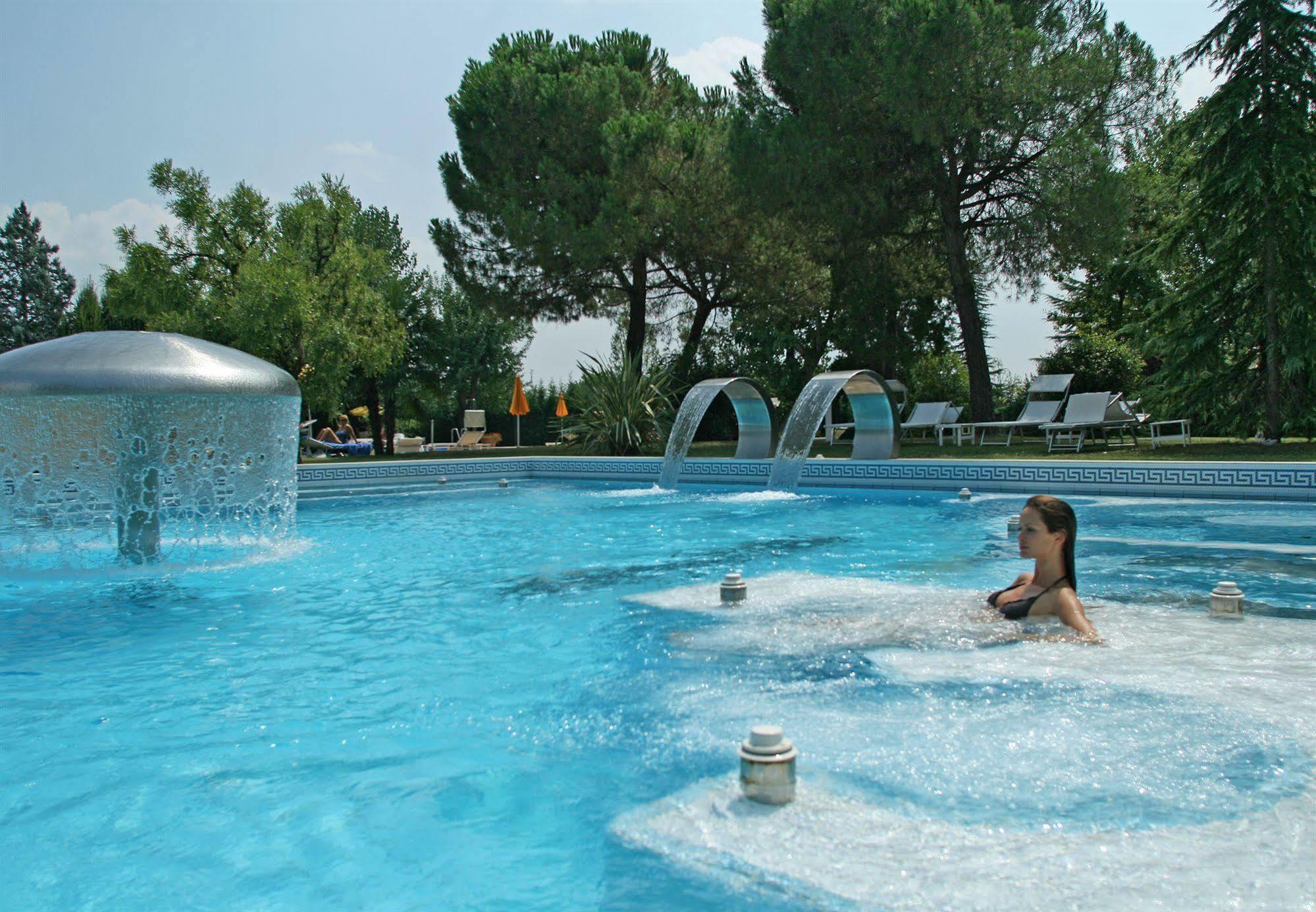 מונטגרוטו טרמה Hotel Terme Neroniane מראה חיצוני תמונה